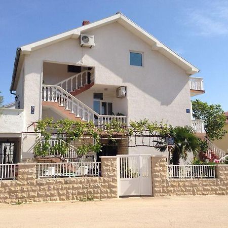 Apartmani Slavica Biograd Na Moru Extérieur photo