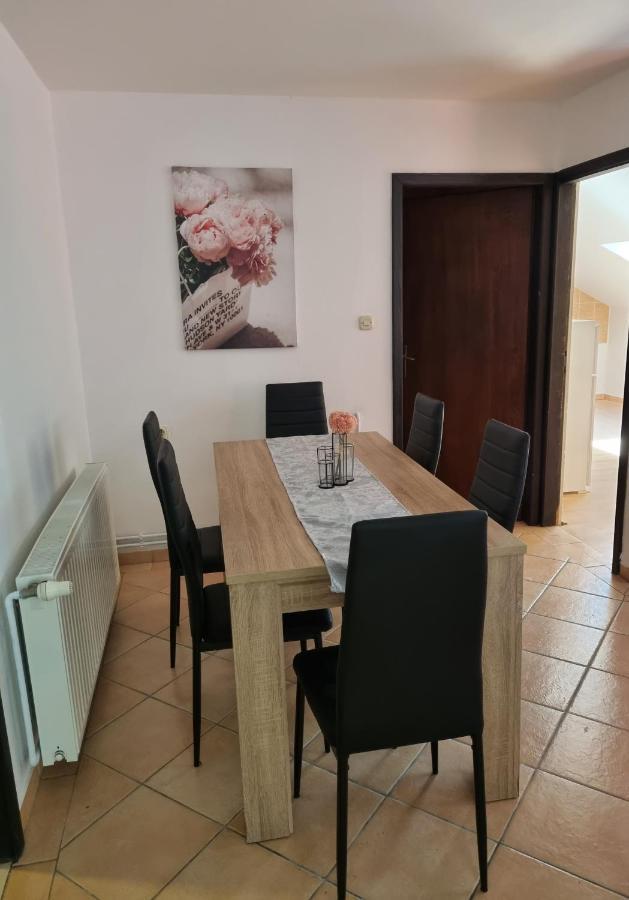 Apartmani Slavica Biograd Na Moru Extérieur photo